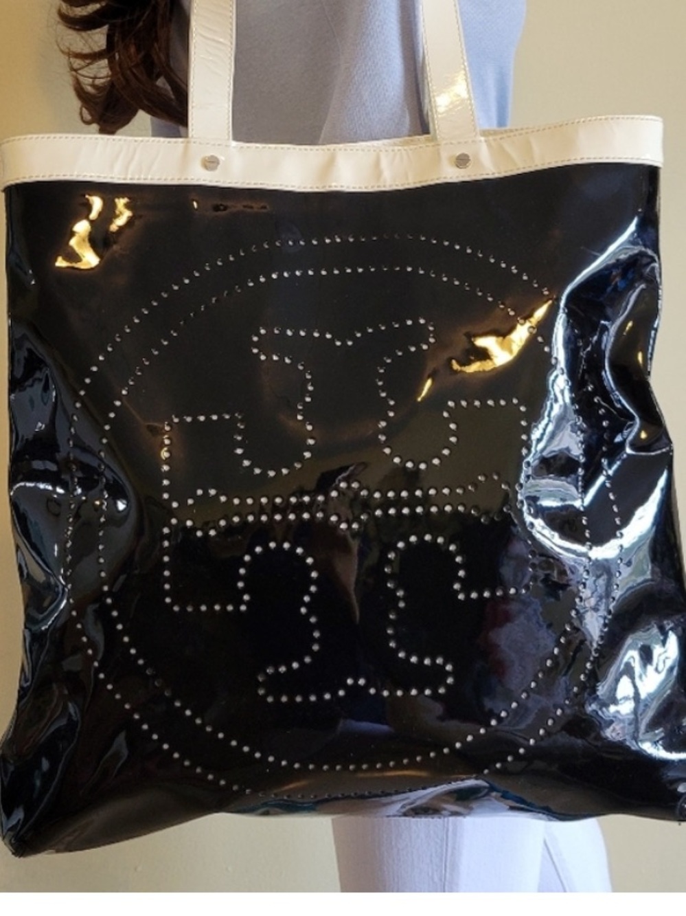 Tory Burch Black Patent Tote with White Trim - Picture 1 of 10
